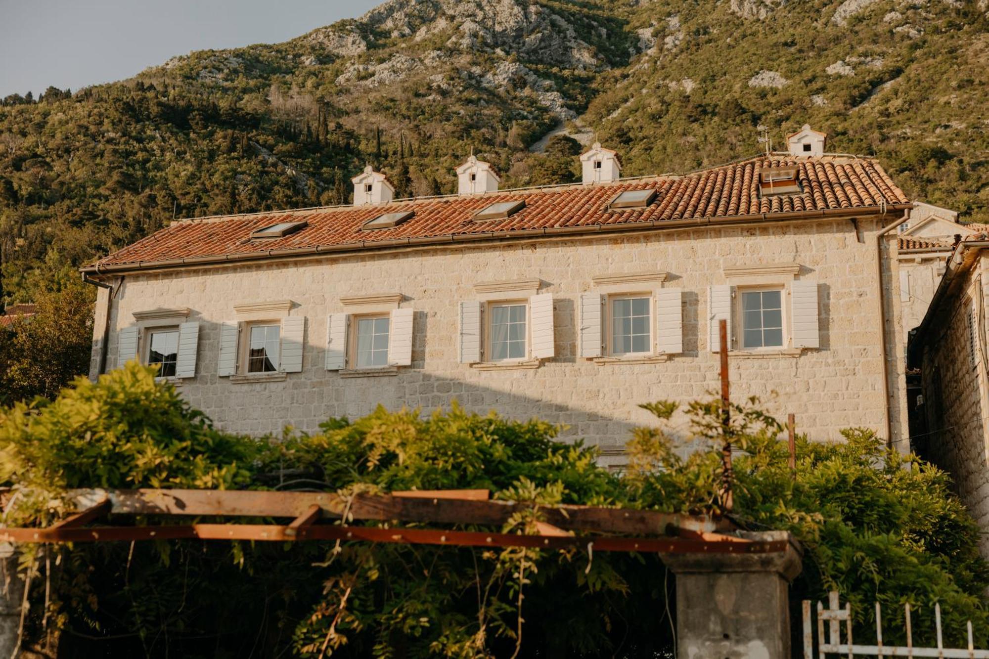 Vila Perast Boutique Hotel Extérieur photo